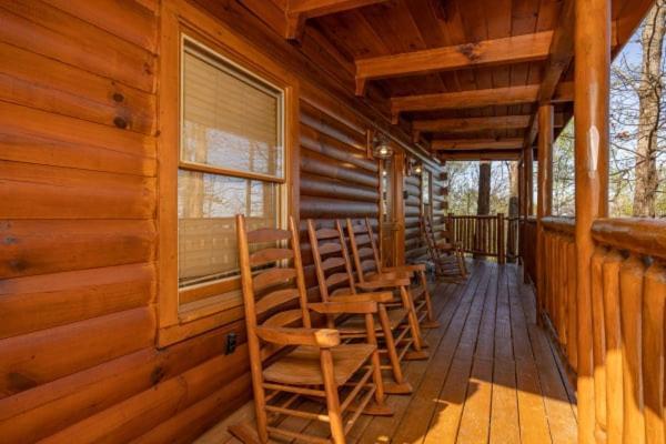 Views, Game Room And Hot Tub Bearway To Heaven Sevierville Exterior photo