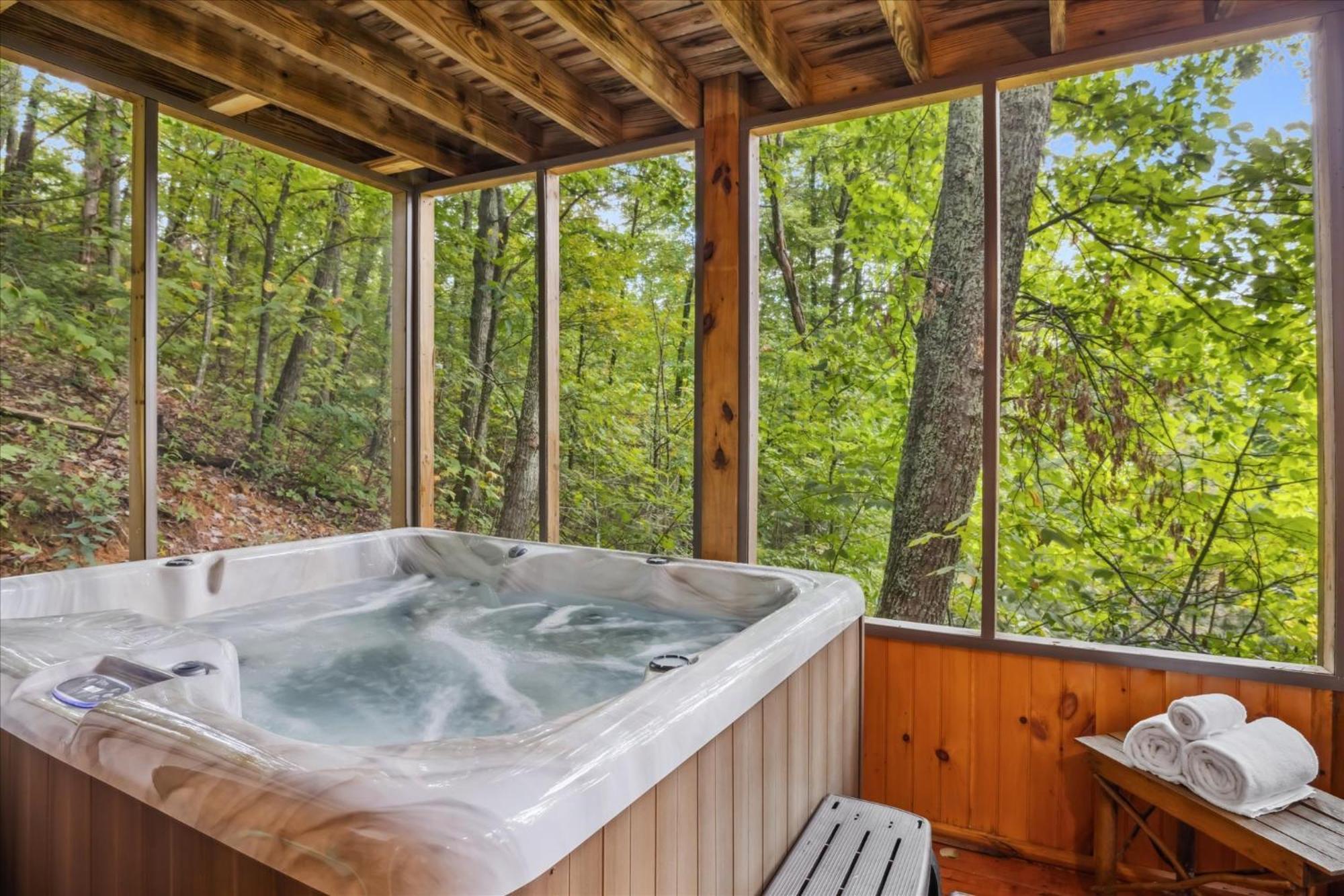 Views, Game Room And Hot Tub Bearway To Heaven Sevierville Exterior photo