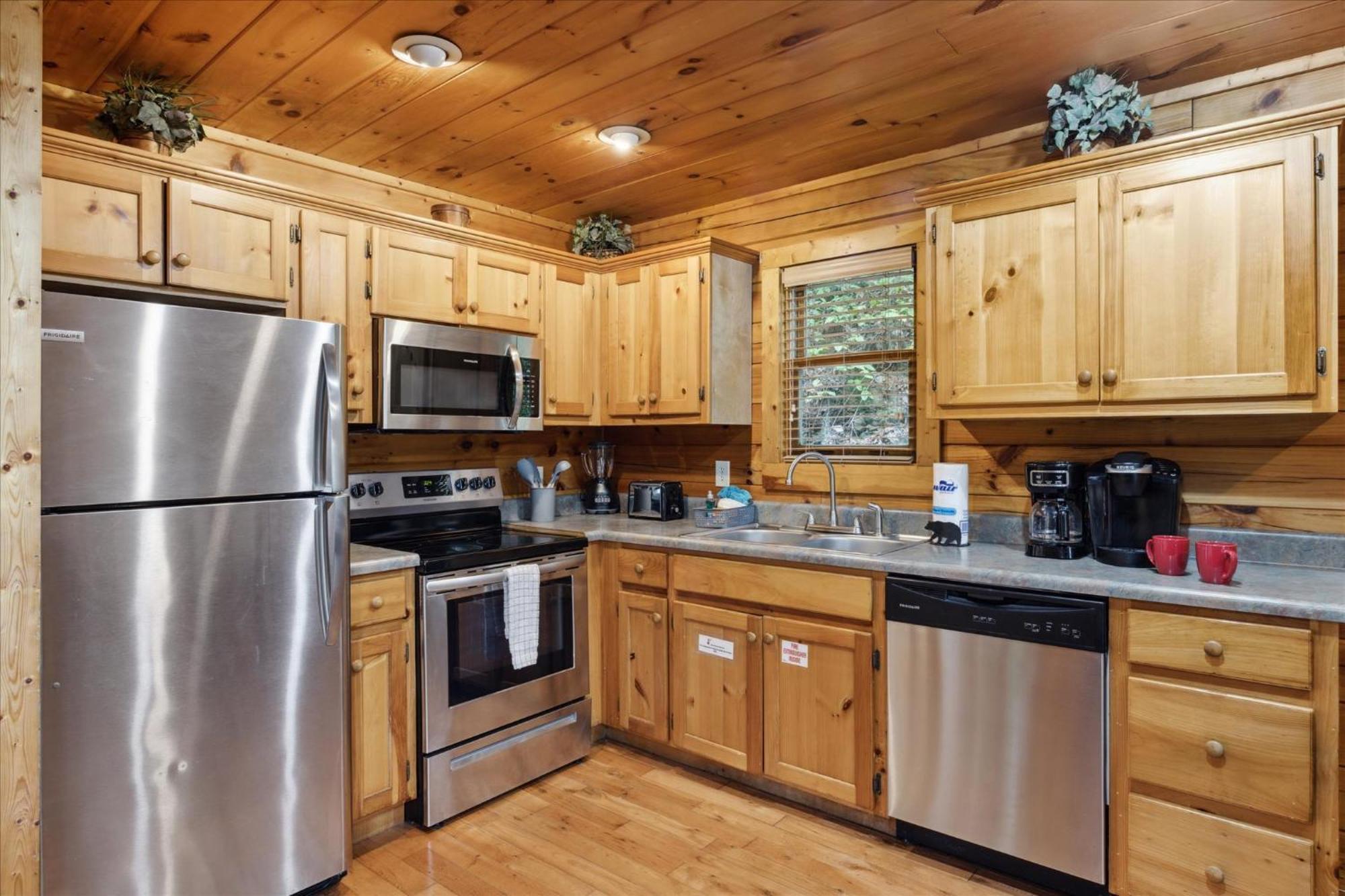 Views, Game Room And Hot Tub Bearway To Heaven Sevierville Exterior photo