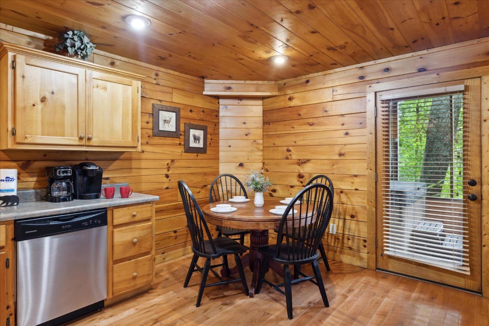 Views, Game Room And Hot Tub Bearway To Heaven Sevierville Exterior photo